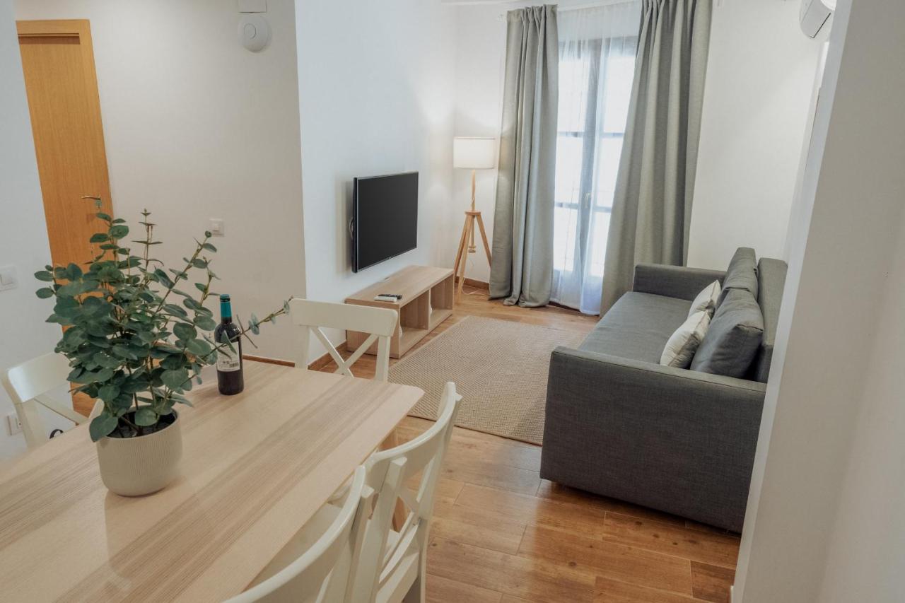 Apartamentos Destino Алькесар Экстерьер фото
