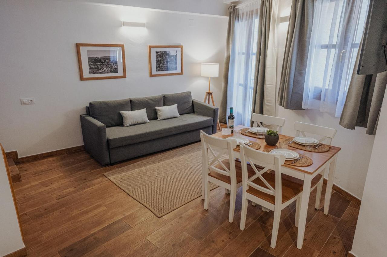 Apartamentos Destino Алькесар Экстерьер фото